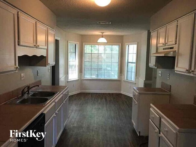 Photo - 7301 Ashley Oaks Dr