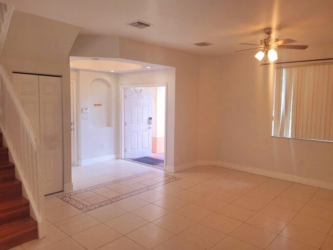 Photo - 6639 Hidden Cove Dr