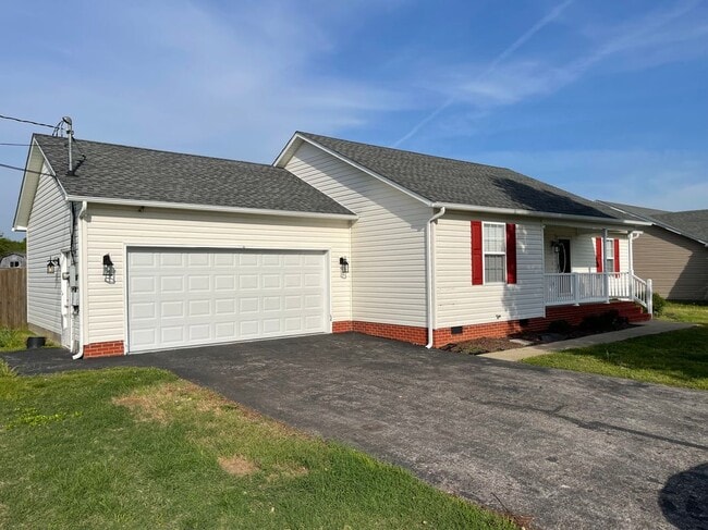 Photo - 1610 Robert Rd