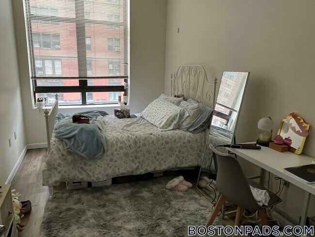 Photo - 81 Essex St Unidad 33