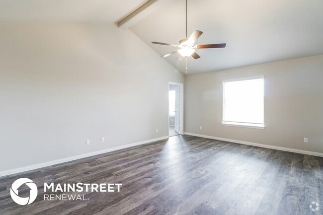 Building Photo - 1104 NW 5th St Rental