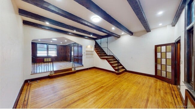 Photo - 90-09 68th Ave