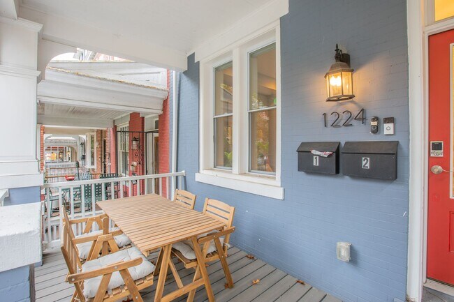 Photo - Lovely 3 BR/2.5 BA Apartment in Columbia H...