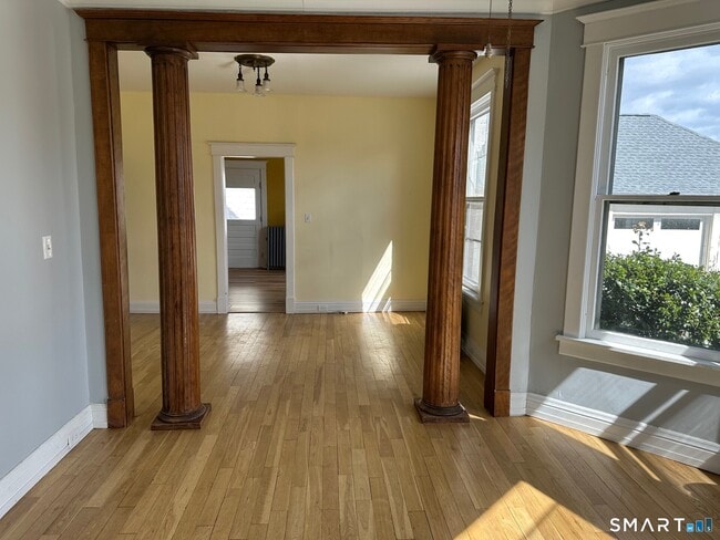 Photo - 18 Taylor St