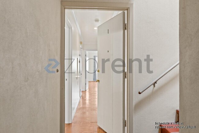 Photo - 1141 Irving St