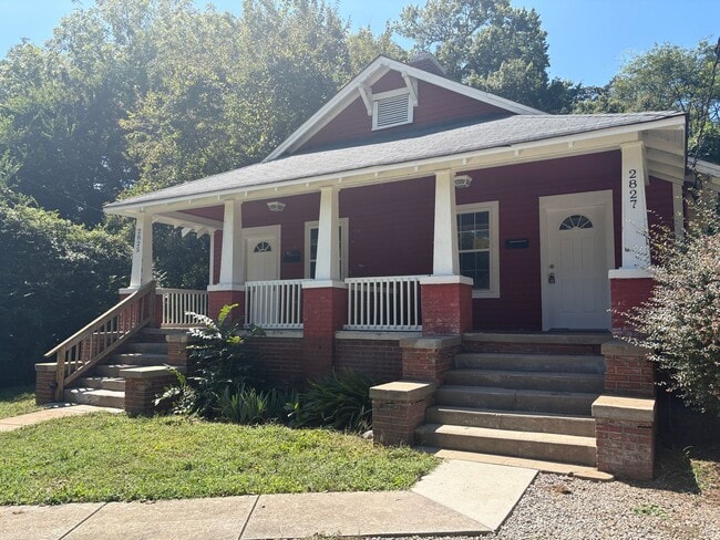 Building Photo - Affordable and Adorable Duplex in Enderly ... Rental