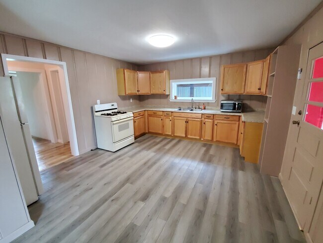 Photo - 436 Smartt Station Rd