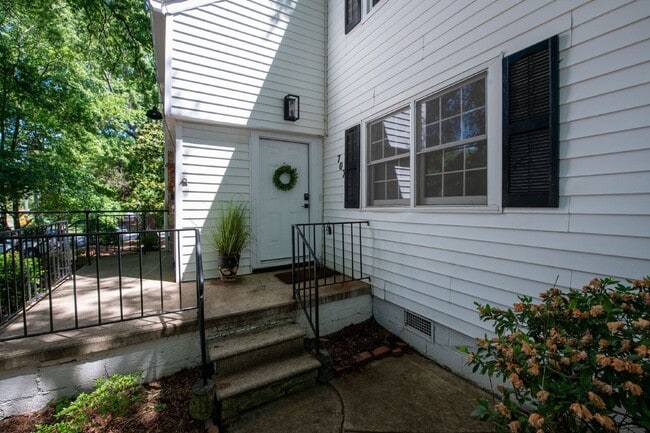 Photo - 707 Wade Ave