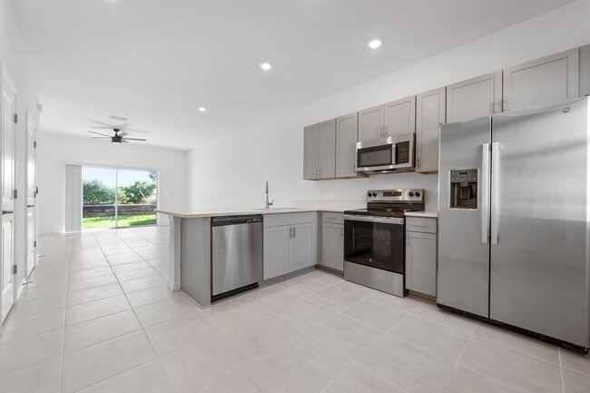 Photo - BEAUTIFUL 2 BEDROOM 2.5 BATHROOM TOWNHOME LOCATED IN THE HIGHLY SOUGHT AFTER SKY RANCH COMMUNITY!