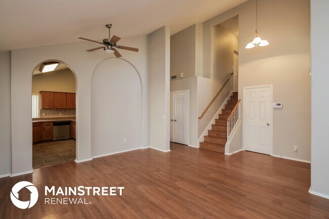 Photo - 875 W Spur Ave