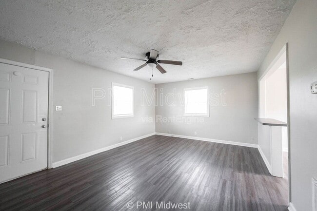 Photo - 5959 E 24th St