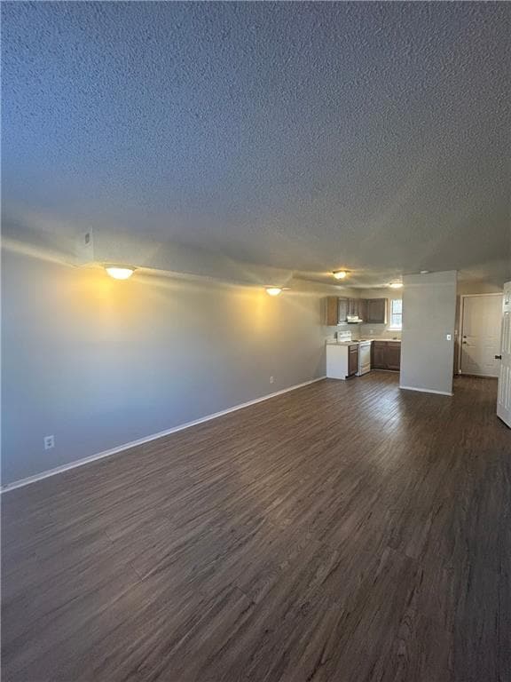 Photo - 520 N Betty Jo Dr