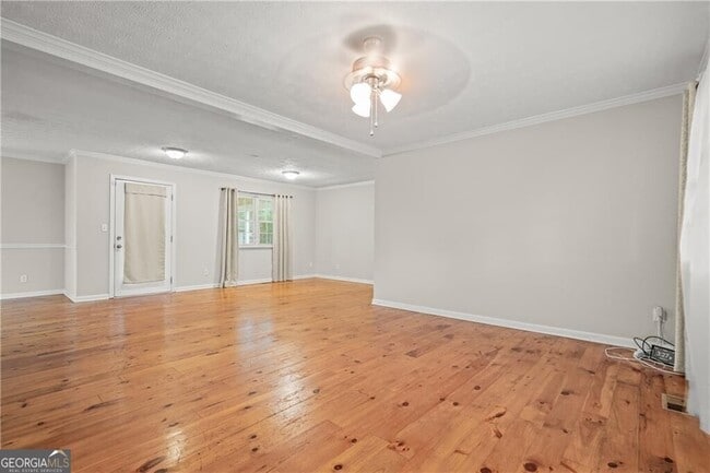 Photo - 39 Jim Ln SE