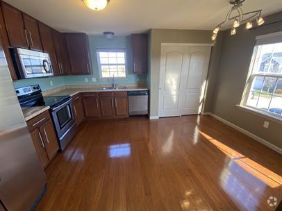 Building Photo - 8122 Welsh Dr Rental