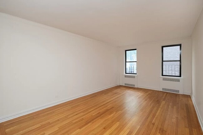 Photo - 55 E 190th St Unit #3
