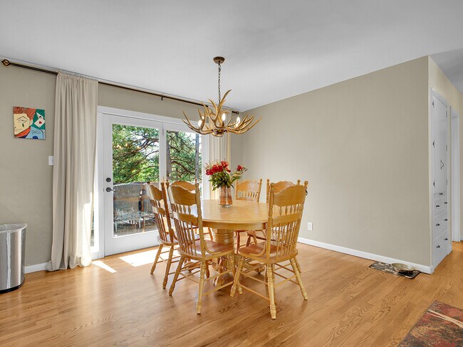 Photo - 34586 Circle Dr