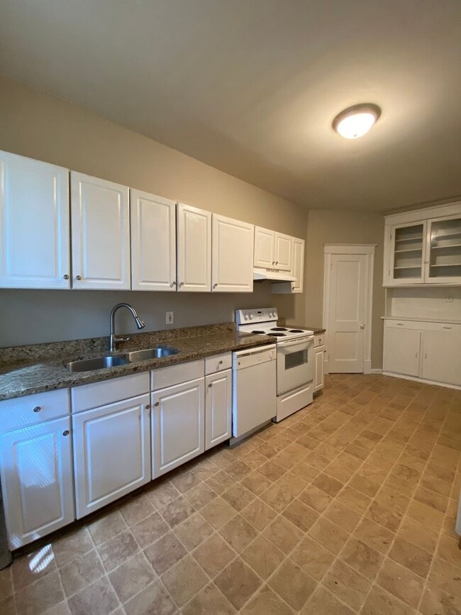 Photo - 3717 Bamberger Ave