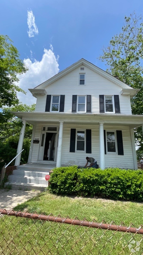 Building Photo - 257 Cincinnati Ave Rental