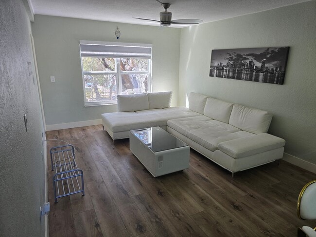 Photo - 140 Royal Palm Rd Unit Apt 206