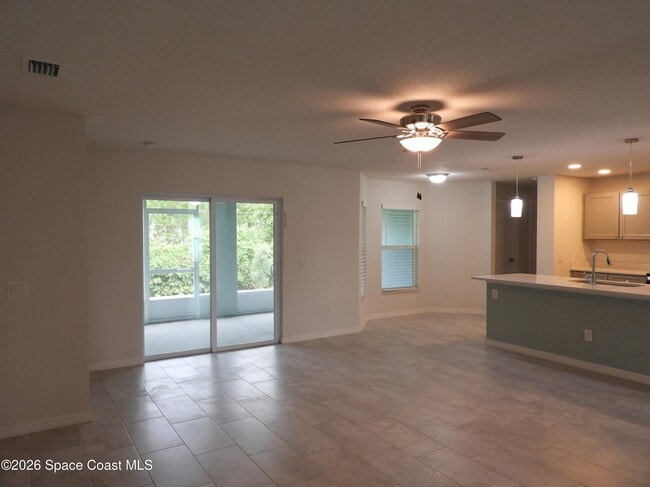 Photo - 1530 Paley Cir SE