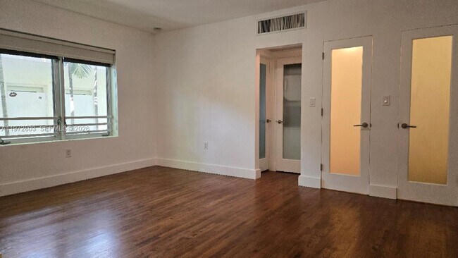 Photo - 1751 James Ave Unit 204