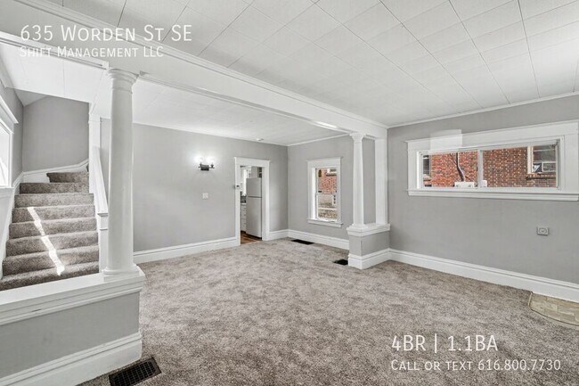 635 Worden St SE