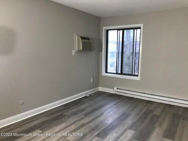 Photo - 149 Amberly Dr