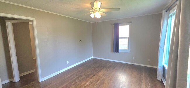 Photo - 1452 E Nora St