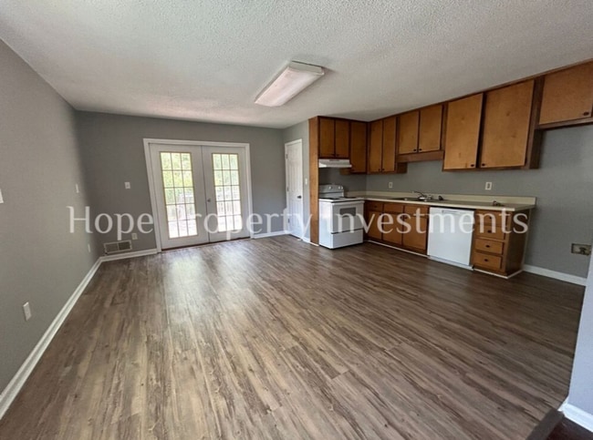 Photo - 84 Matthews St Unit 84 Matthews St (M) (R-Smart)  A