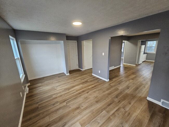 Photo - 7305 Carson Ave