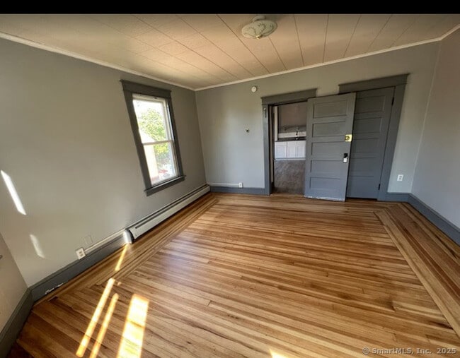 Photo - 34 Beatty St Unit 2