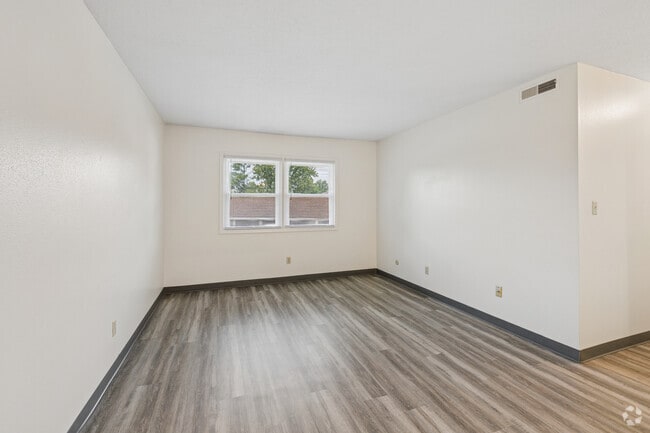 2BR, 1BA - 880SF - Living Room