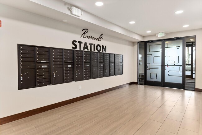Roosevelt Station