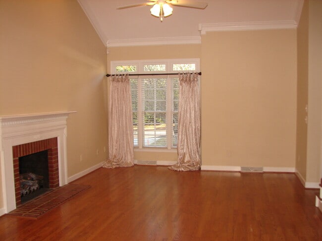 Photo - 1325 Beckton Ct