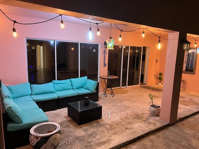 Photo - 8888 SW 136th St