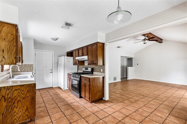 Photo - 7506 Glenhill Rd