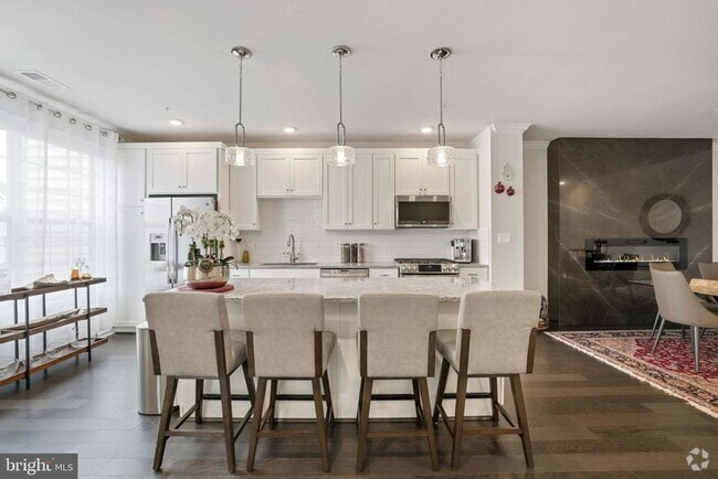 Building Photo - 23275 Milltown Knoll Square Rental
