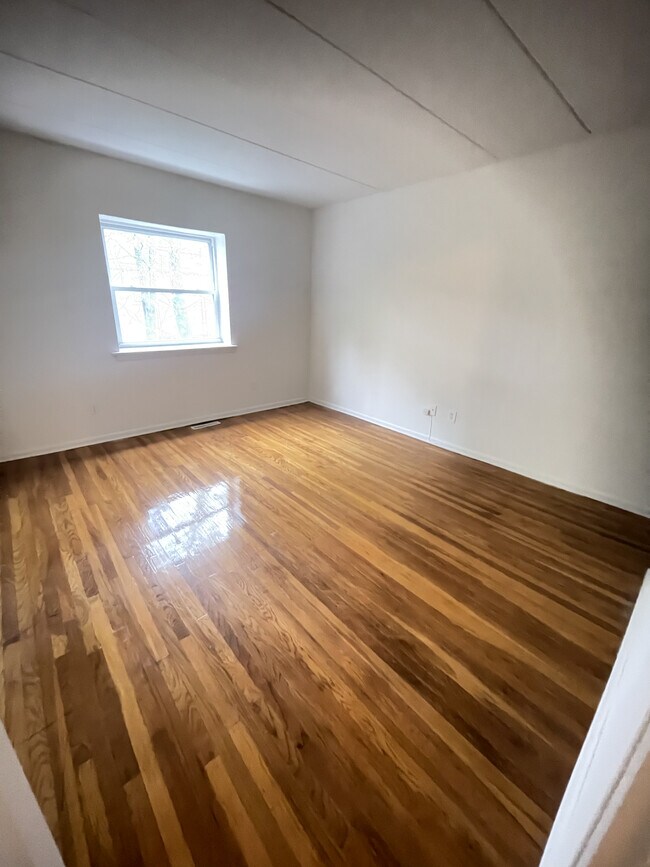 Photo - Main Line Village