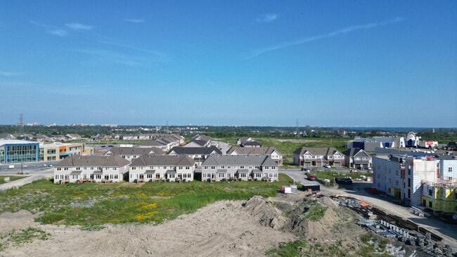 Photo - Rockwell Place I