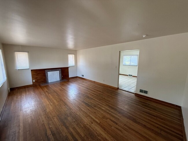 Photo - 171 W Patterson Ave