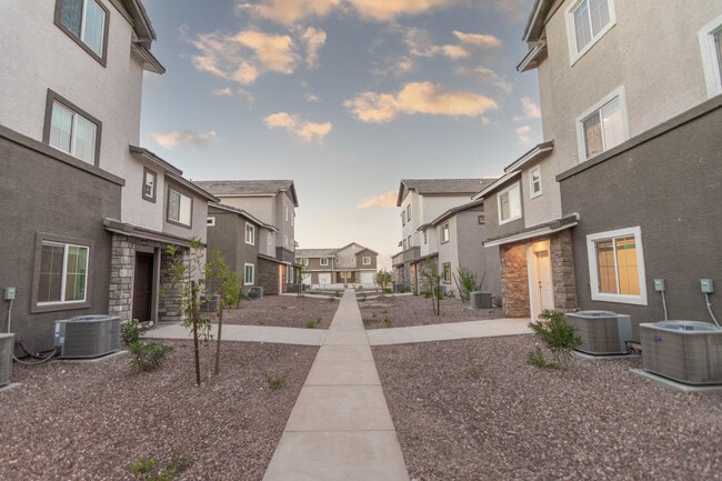 Photo - Hayden Farms Townhomes Unidad 2-StoryDelinda(1169)