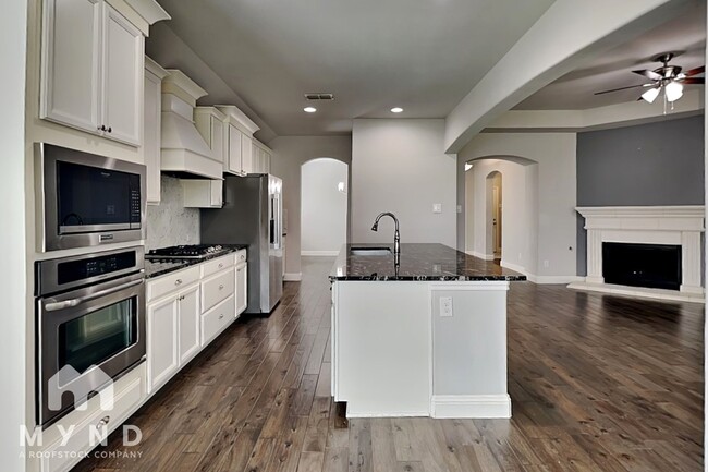 Photo - 1008 Rose Garden Dr