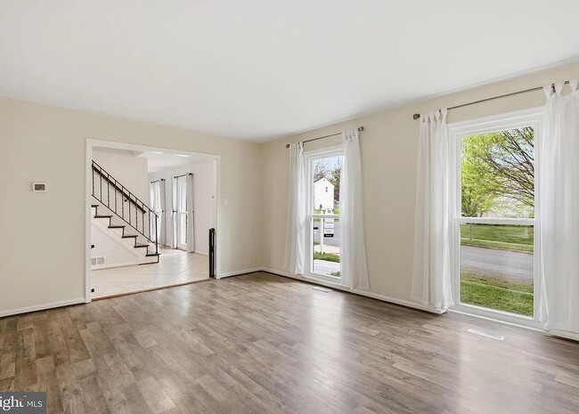 Photo - 1551 E Anderson Dr