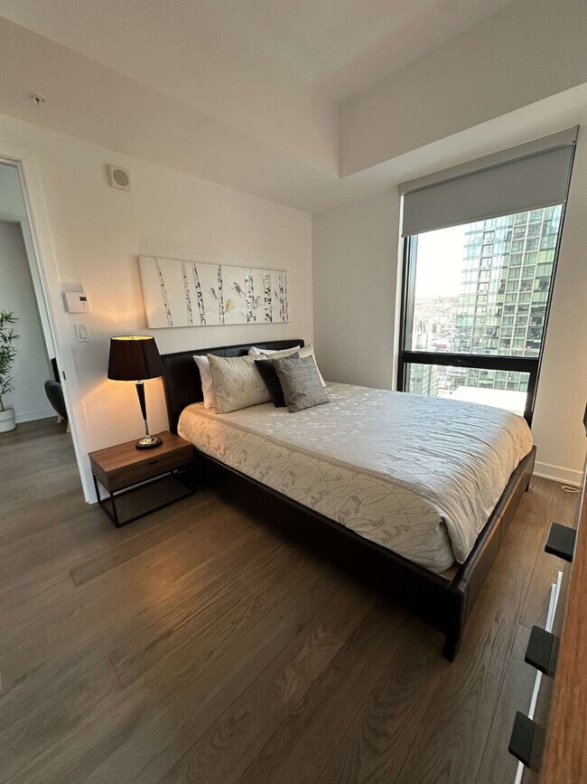 Photo - 1070 Rue Drummond Unit ID1261848P