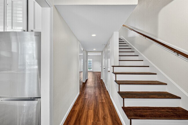 Photo - 2706 Mason St