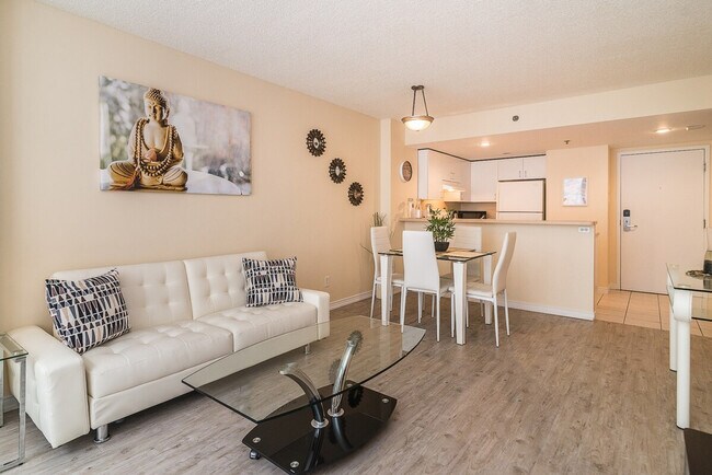 Building Photo - 1220 Rue Berger