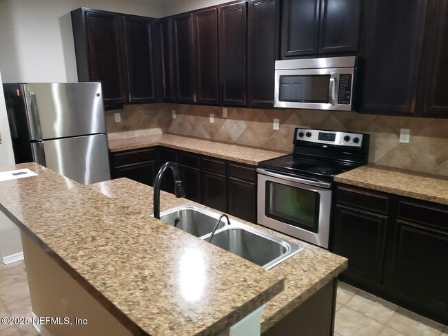 Photo - 508 Candlebark Dr