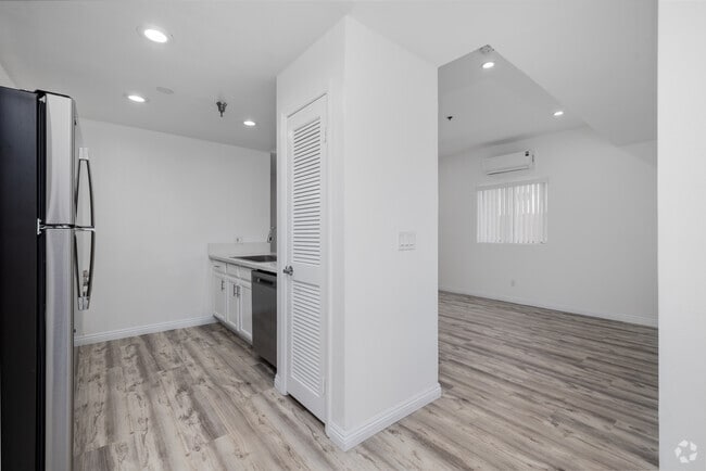 1 dormitorio, 1 baño - 650 pies cuadrados - Cocina - 1347 23rd St