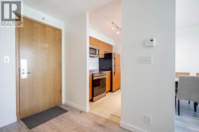 1200 W Georgia St Unit 1803