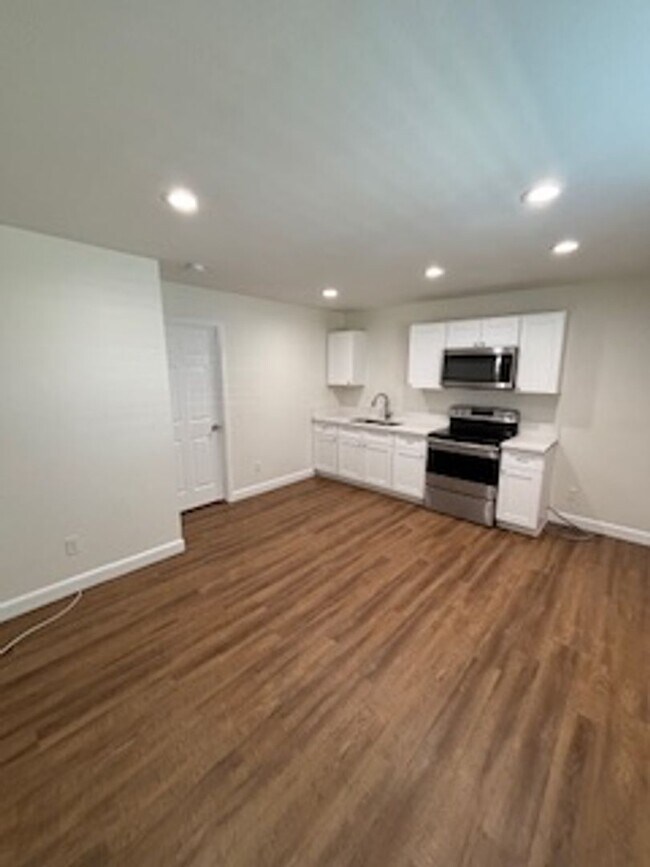 Photo - 8818 56th St Unit 3